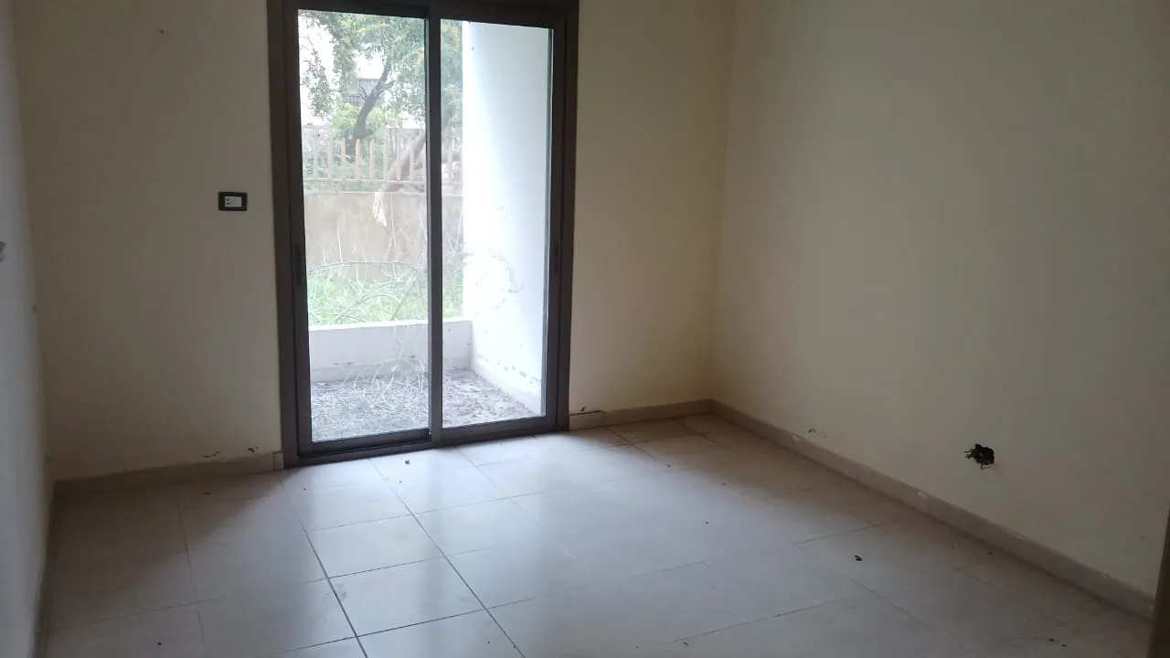 Apartment for Sale in Naqqache, Lebanon — الصورة 2