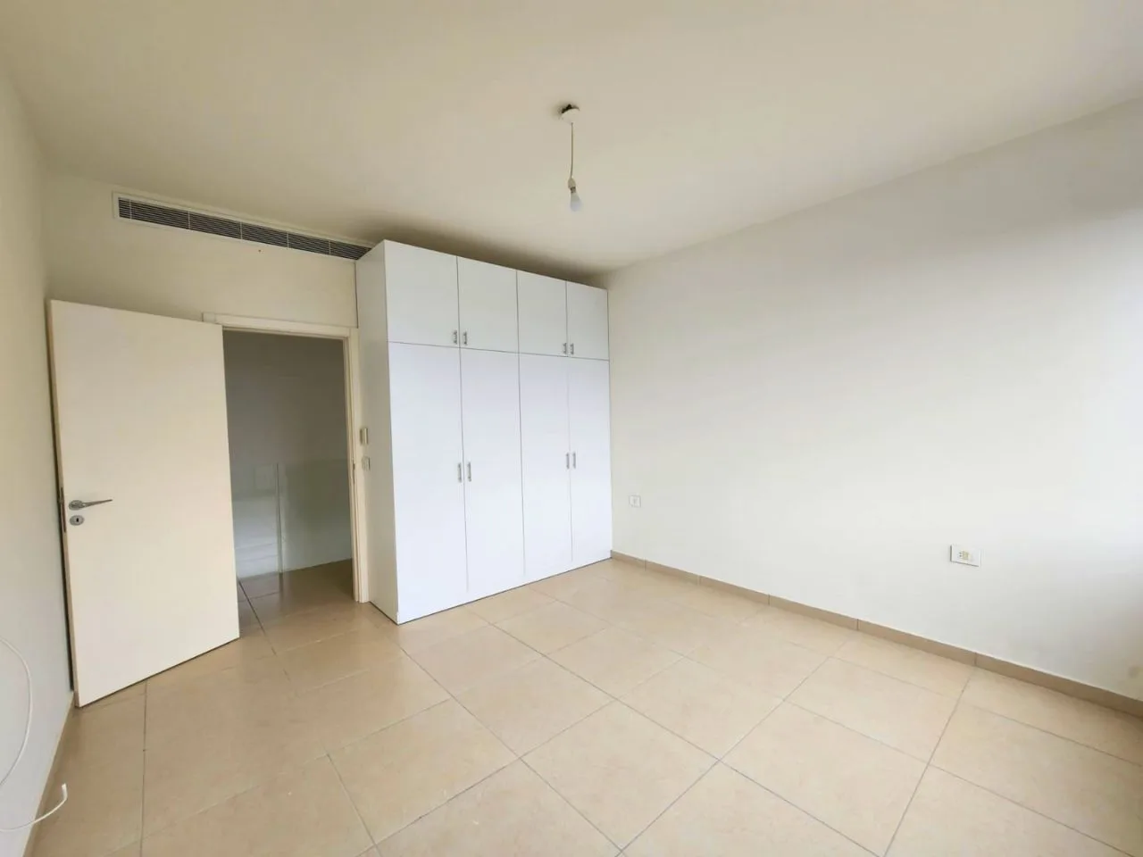 Triplex for Sale in Yarzeh, Lebanon — الصورة 7