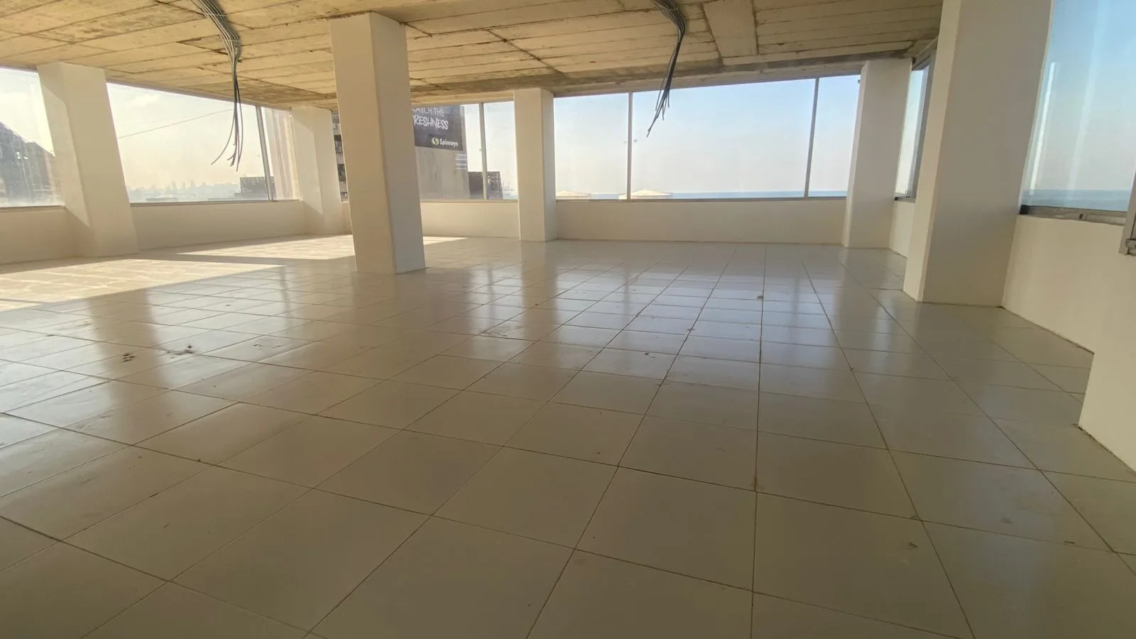 Office for rent in Antelias — الصورة 2