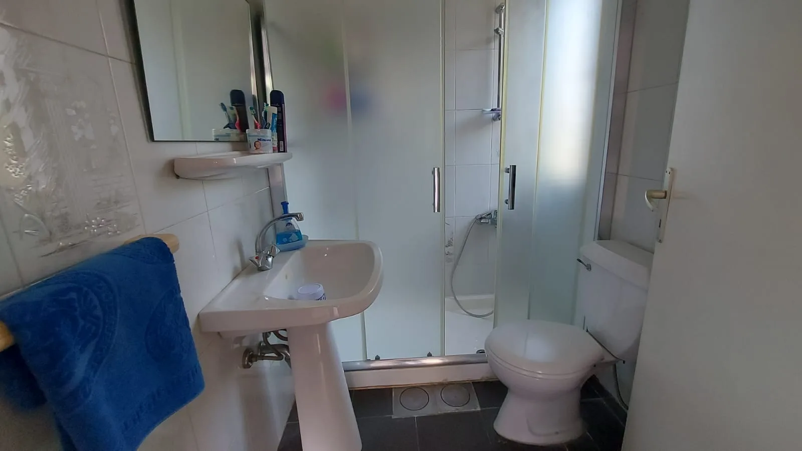 Chalet for rent in Halat — الصورة 4
