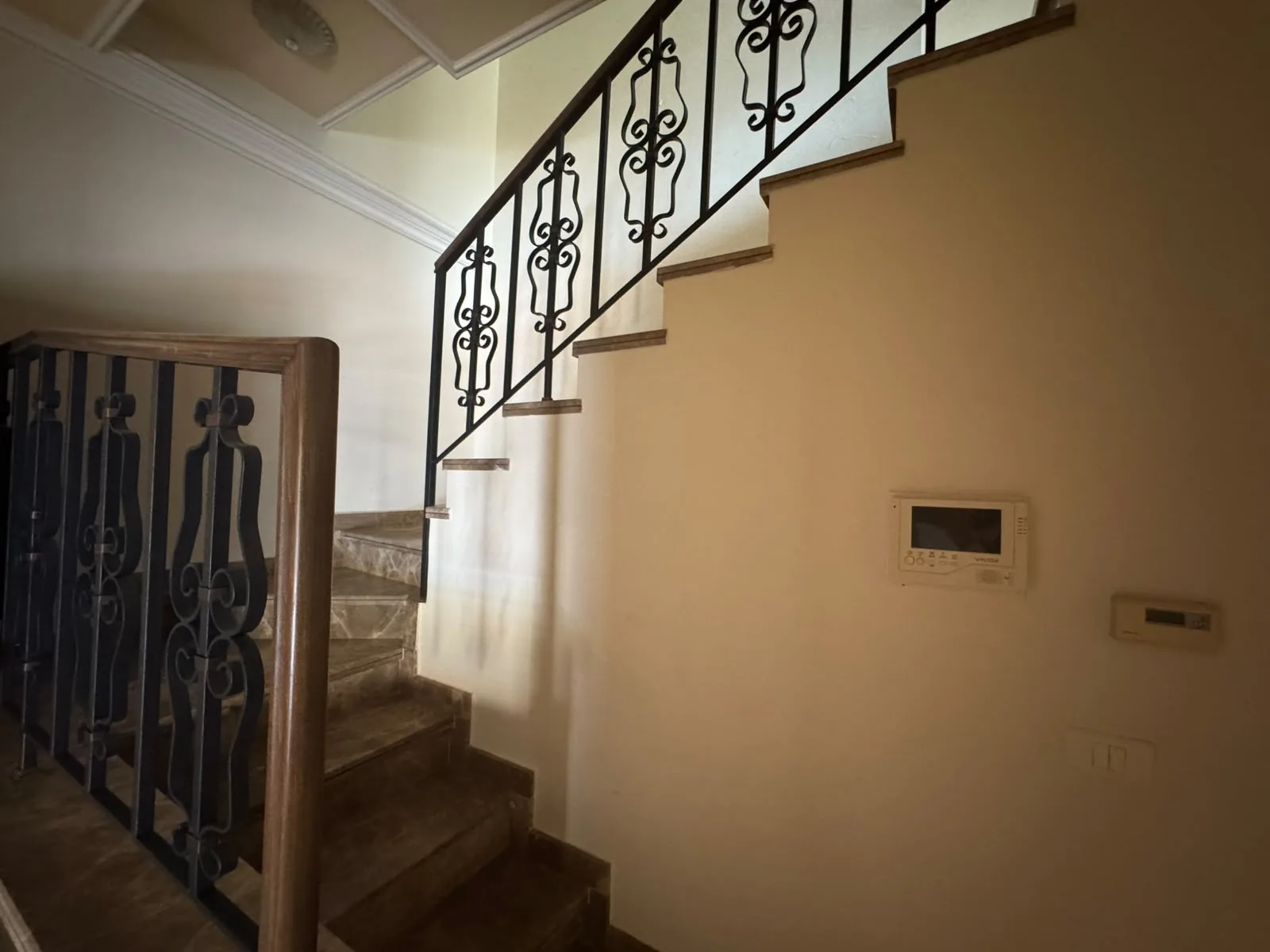 Apartment for Sale in Broummana — الصورة 8