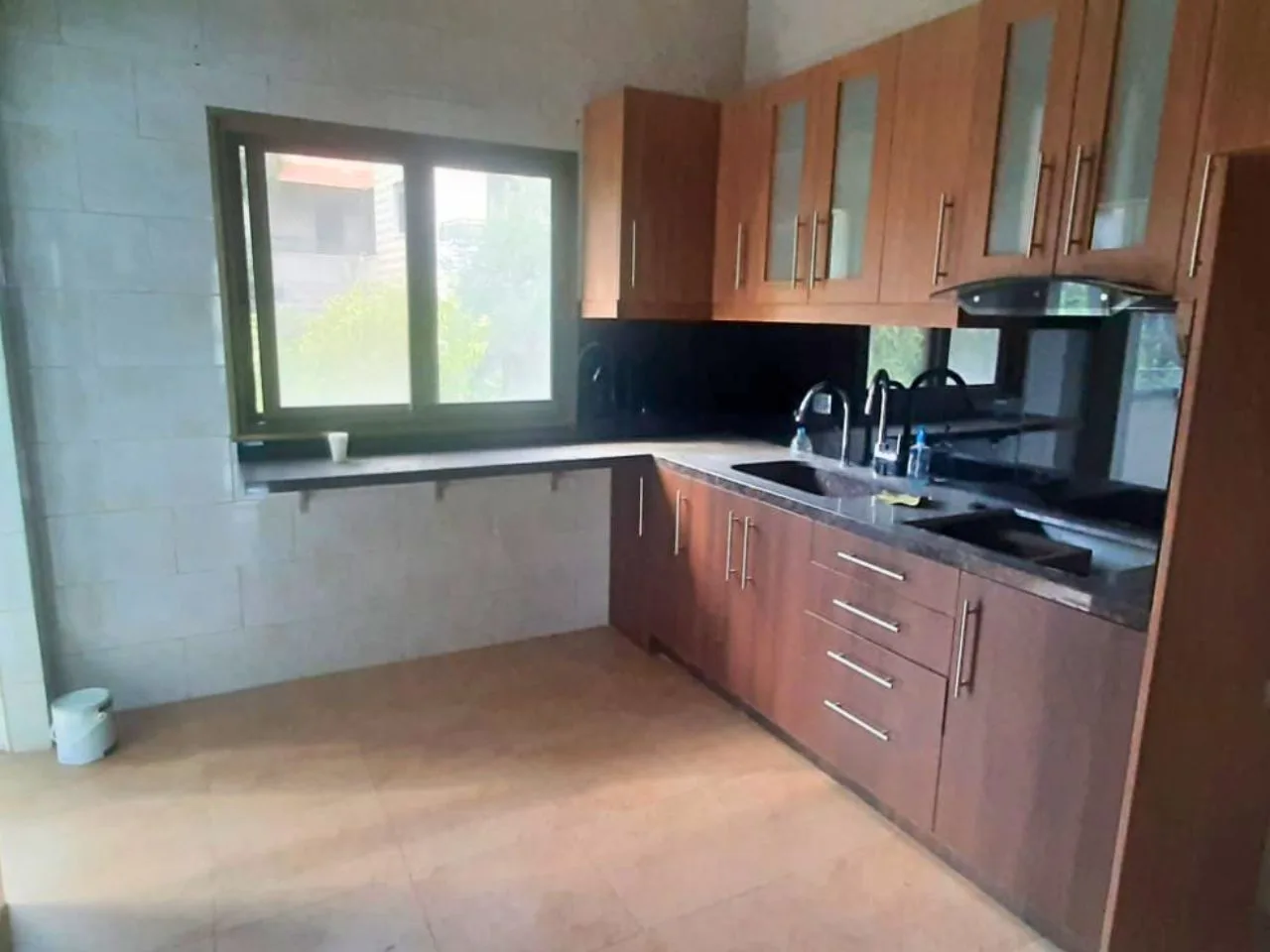Apartment for Sale in Mazraat Yachoua, Lebanon — الصورة 4
