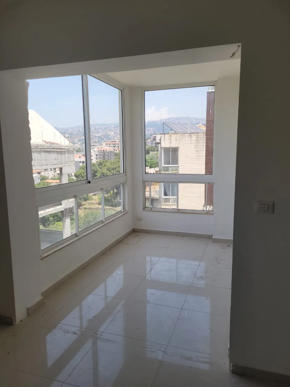 Apartment for Sale in Zikrit, Lebanon — الصورة 2