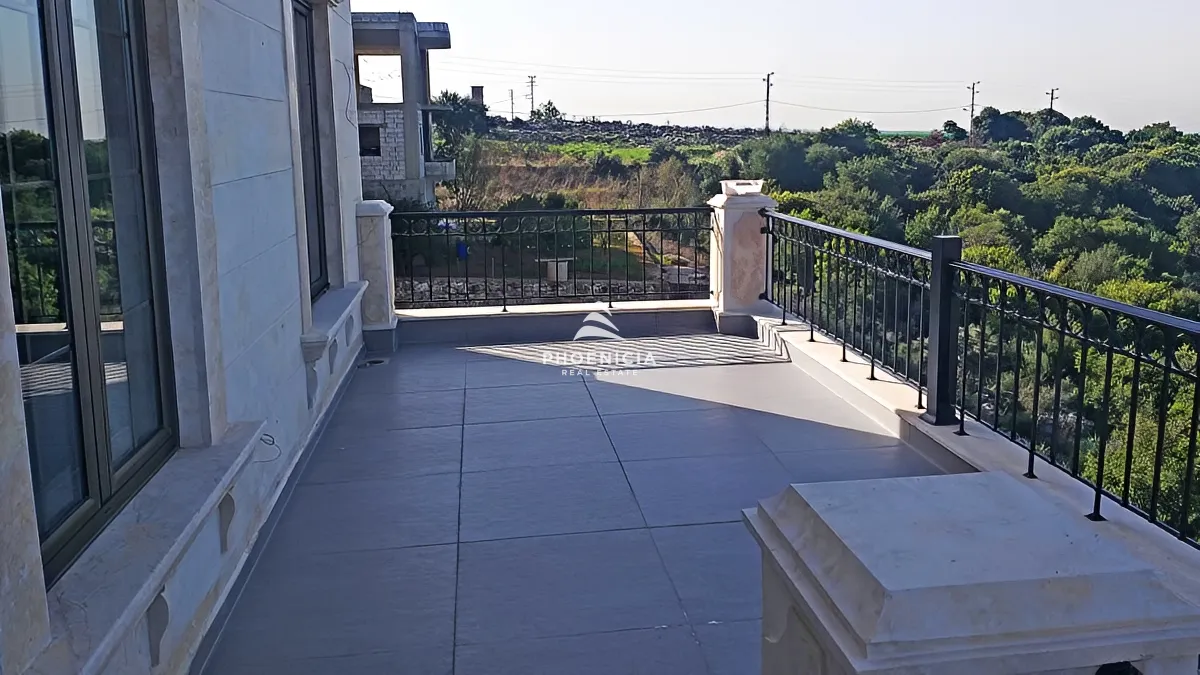 Villa for Sale in Gharzouz — الصورة 2