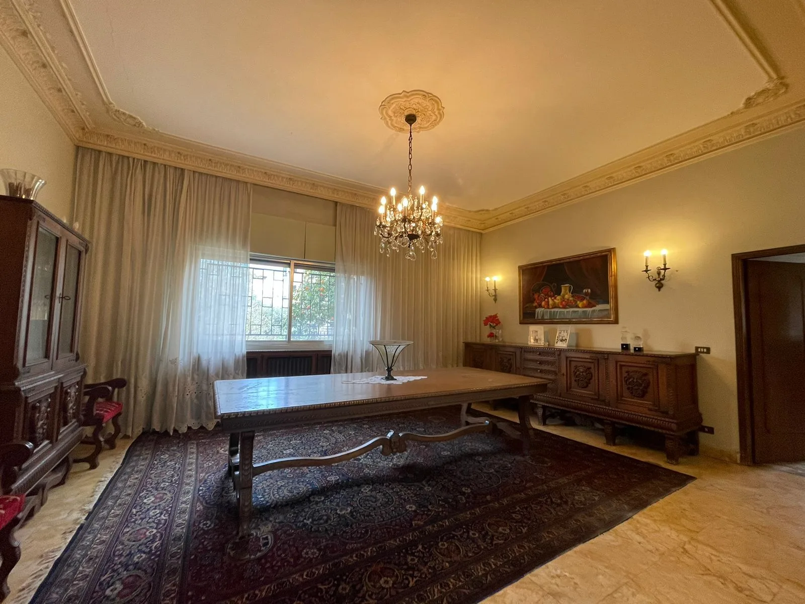 Villa for Sale in Mansourieh, Lebanon — الصورة 8