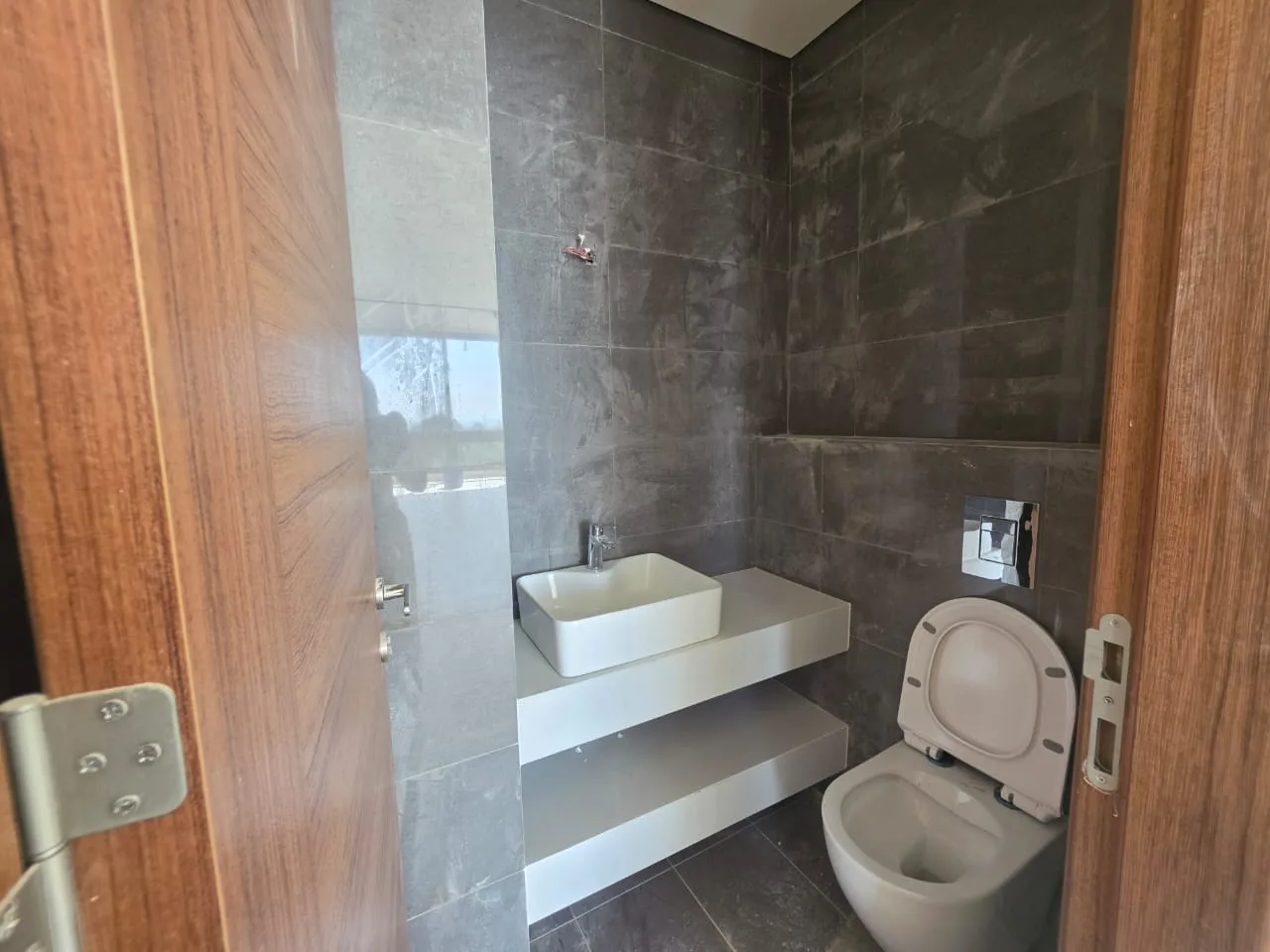 Apartment for Sale in Batroun — الصورة 9