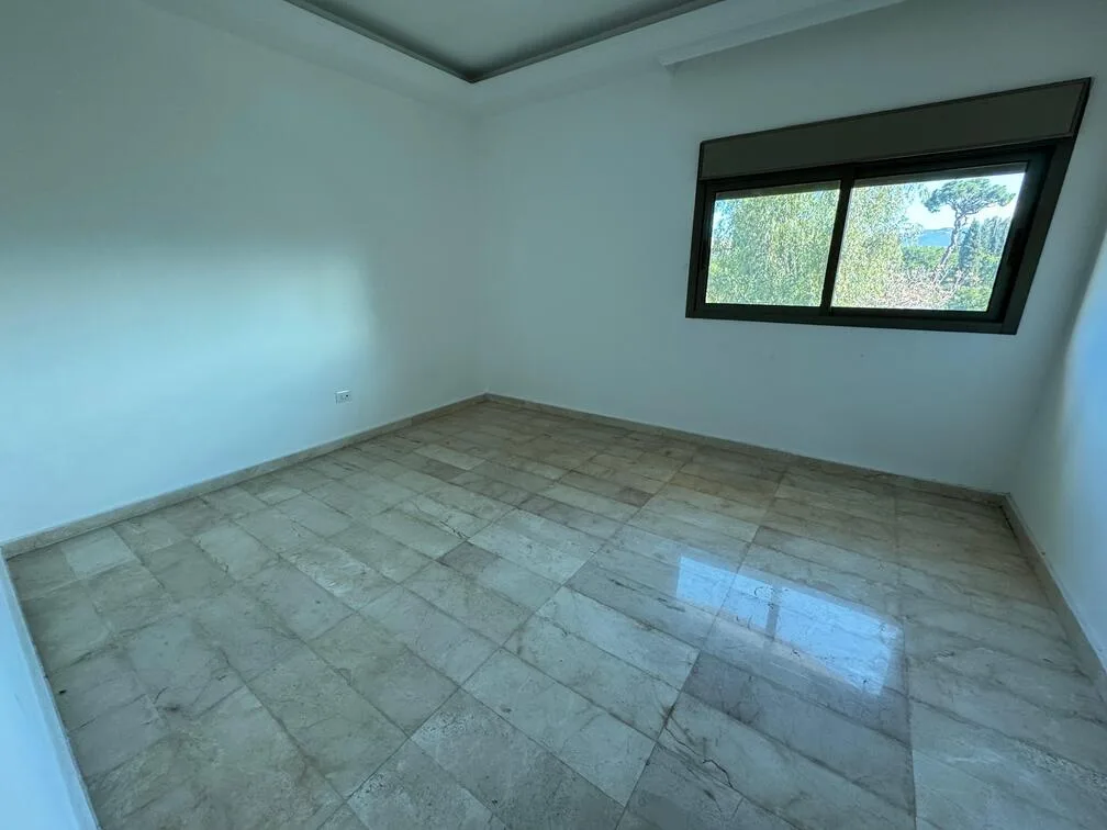 Apartment for Sale in Kaskas, Beirut — الصورة 6