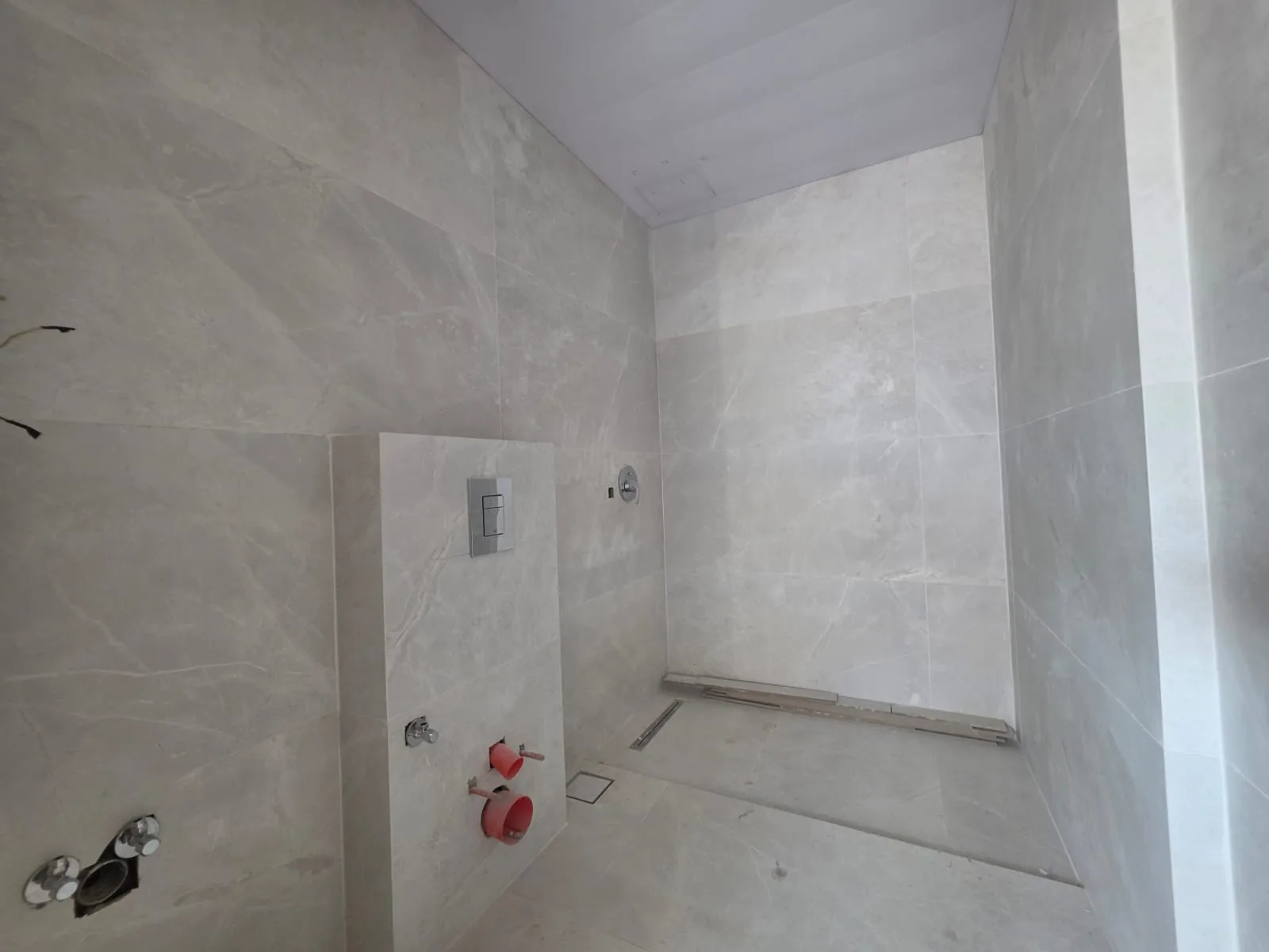 Apartment for Sale in Forn El Chebbak — الصورة 6