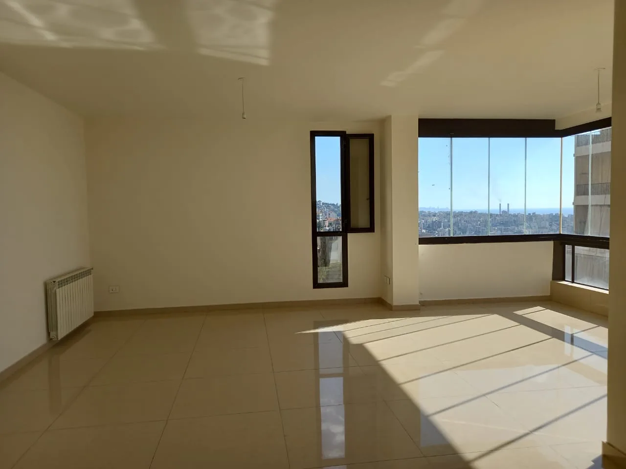 Apartment for Sale in Haret Sakher, Lebanon — الصورة 4