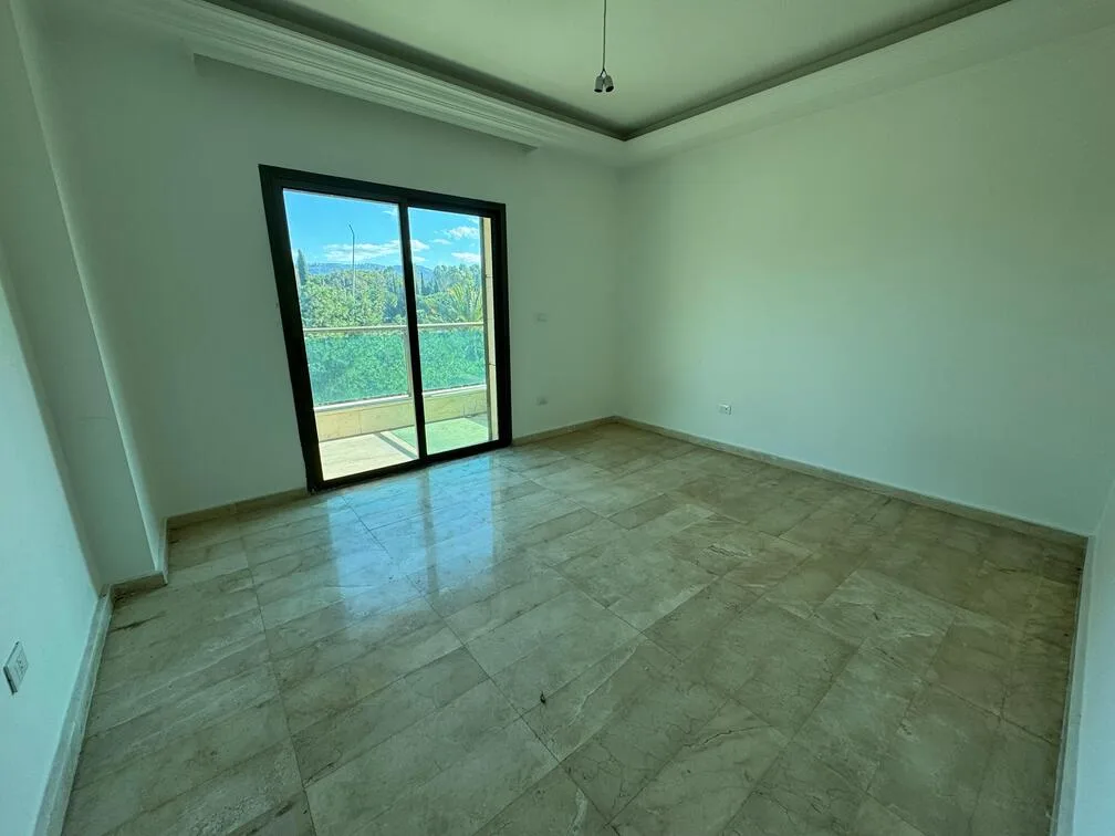 Apartment for Sale in Kaskas, Beirut — الصورة 7