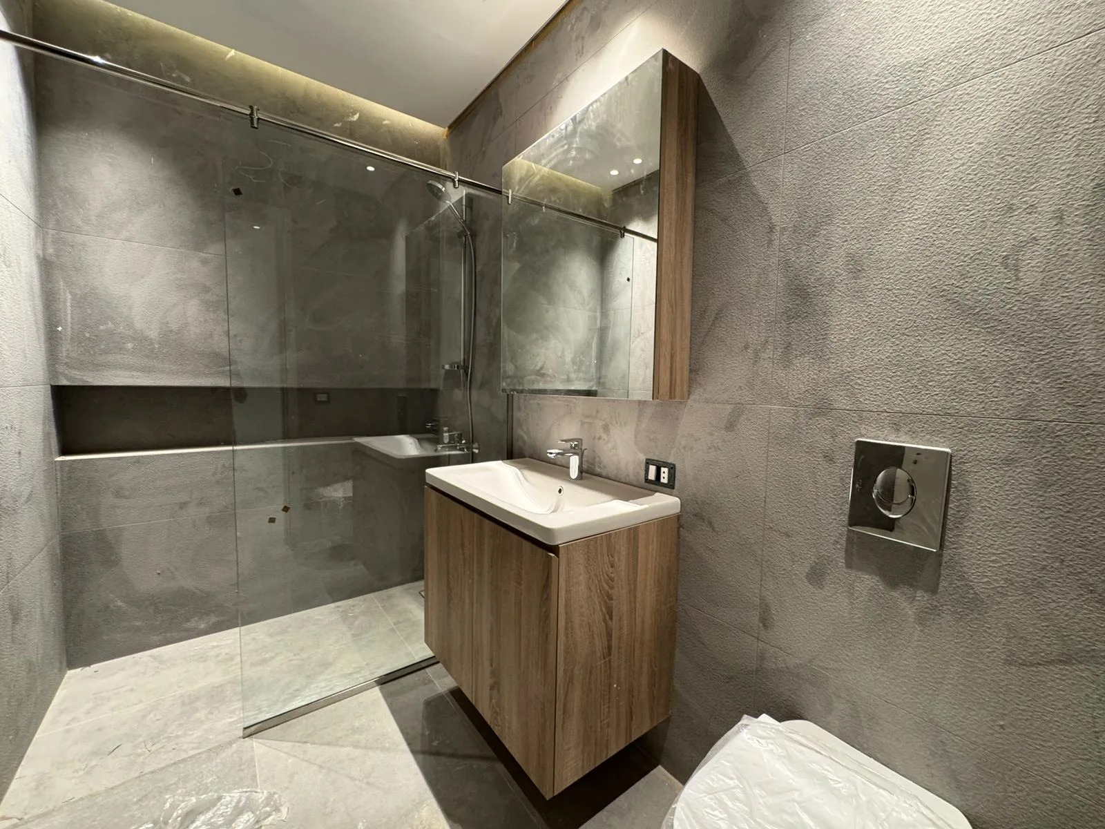 Apartment for Sale in Beit Meri, Lebanon — الصورة 6