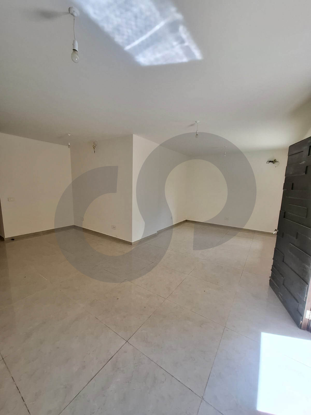 Sea side road/Access to the beach/85 sqm terrace in Fidar — الصورة 2