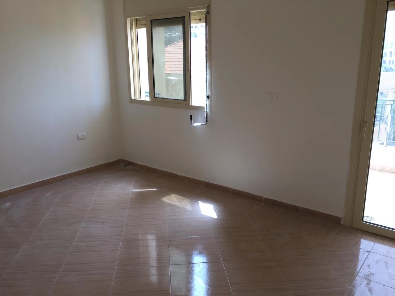 Apartment for Sale in Basbina, Lebanon — الصورة 8