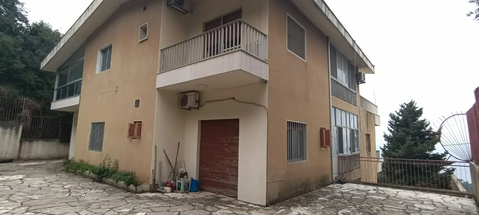 Villa for Sale in Kfour, Lebanon — الصورة 3