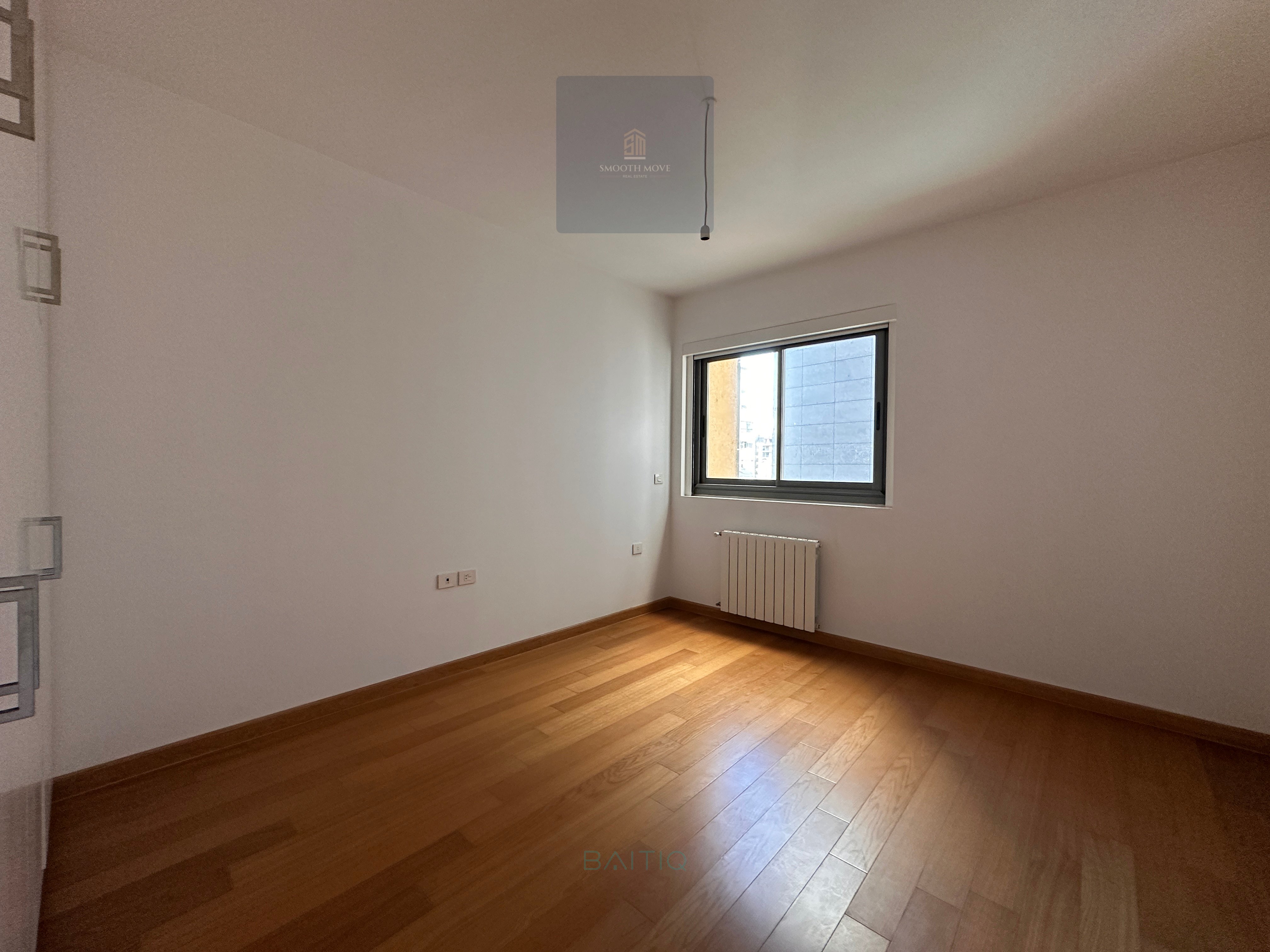 Seaview Apartment for Sale in Ain Tineh, Beirut — الصورة 7