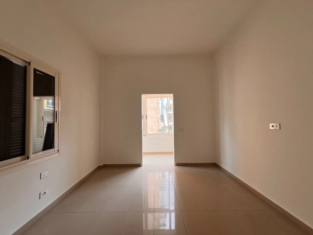 Apartment for Rent in Badaro — الصورة 9