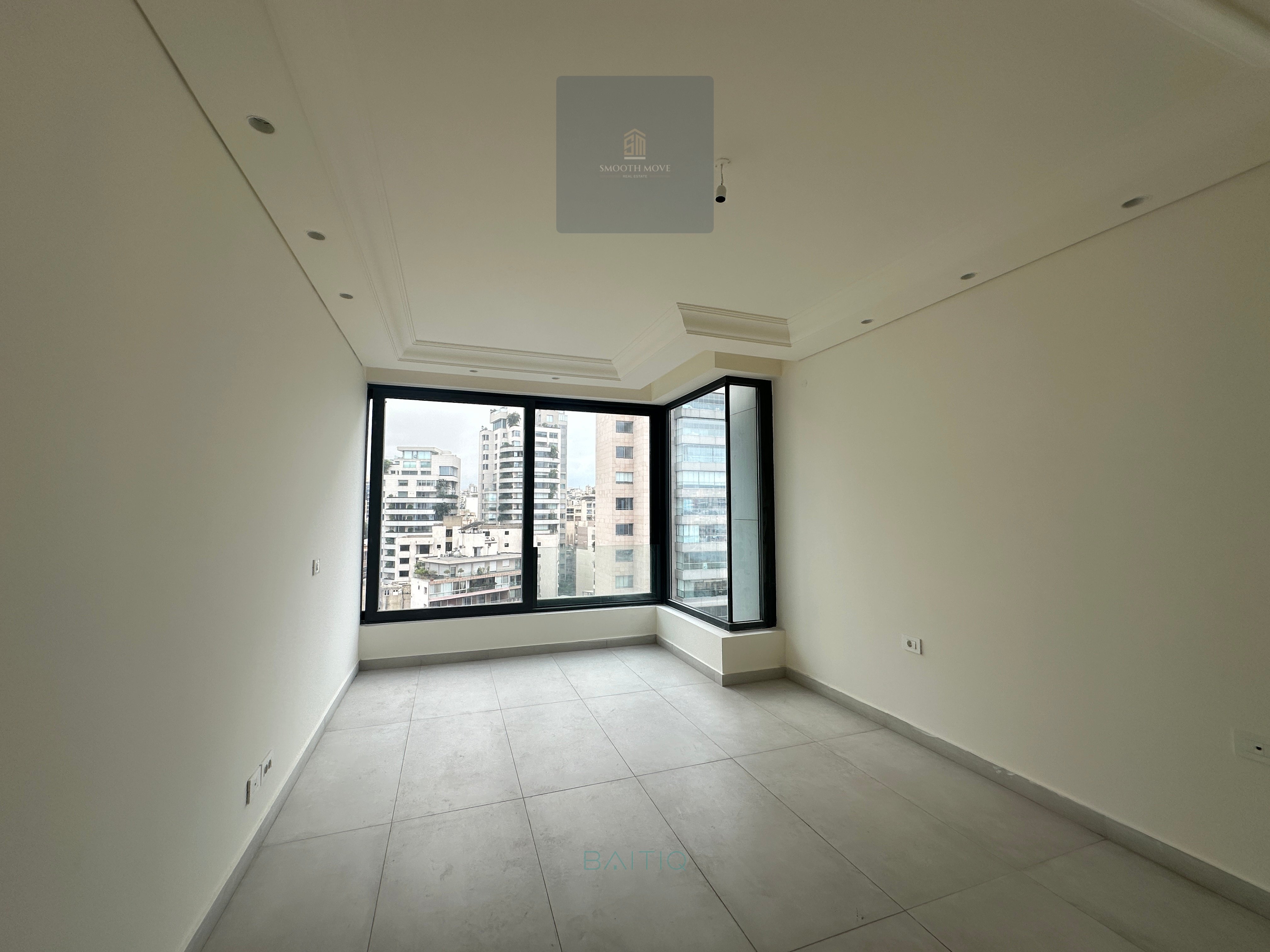 Luxury Seaview Apartment for Rent or for Sale in Ain Al Mraiseh, Beirut — الصورة 7