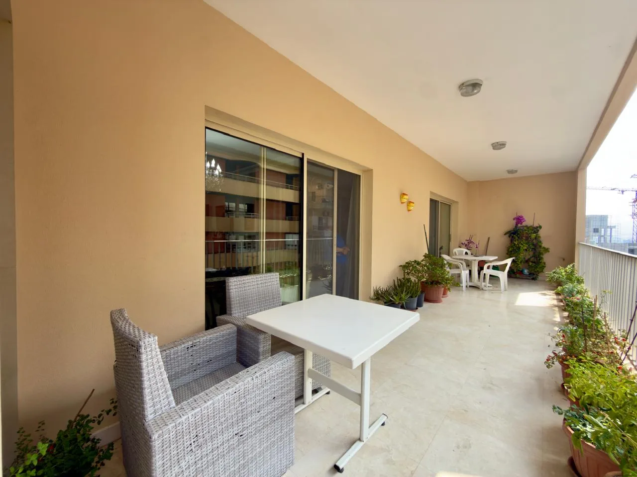 Apartment for Sale in Sioufi — الصورة 3