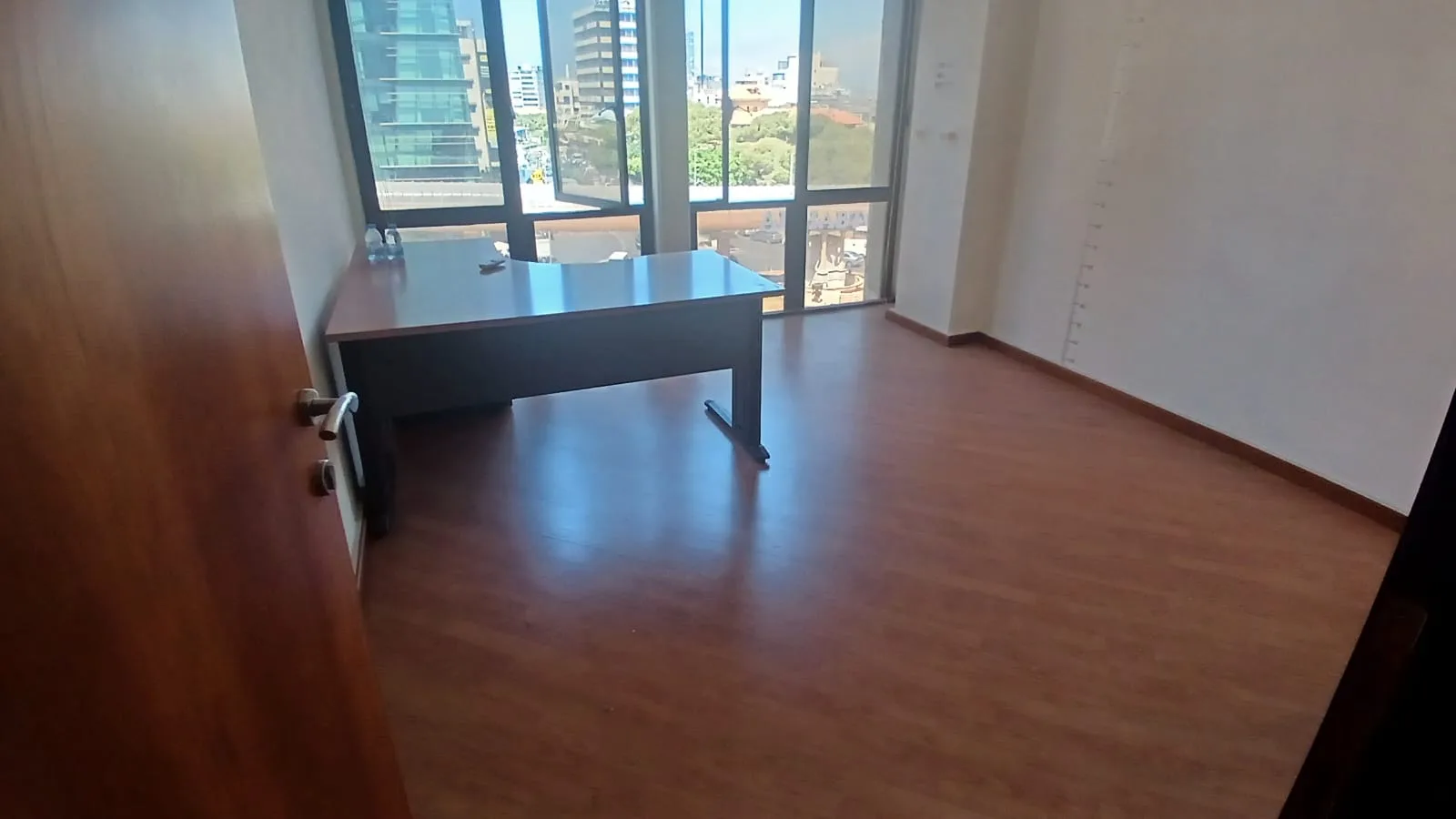 Office for rent in Sin El Fil — الصورة 2
