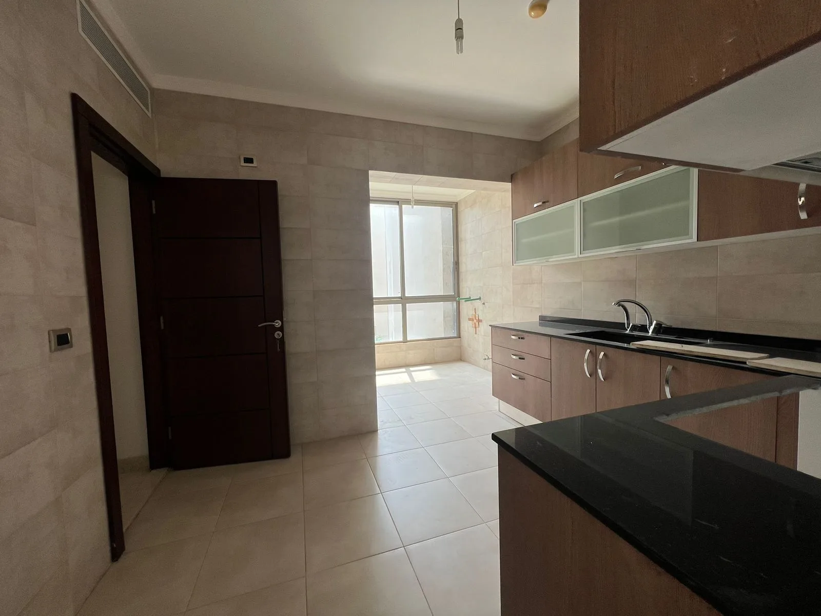 Apartment for Sale in Nasra, Achrafieh, Beirut, Lebanon — الصورة 4