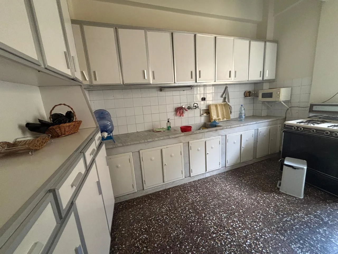 Apartment for Rent in Badaro — الصورة 3