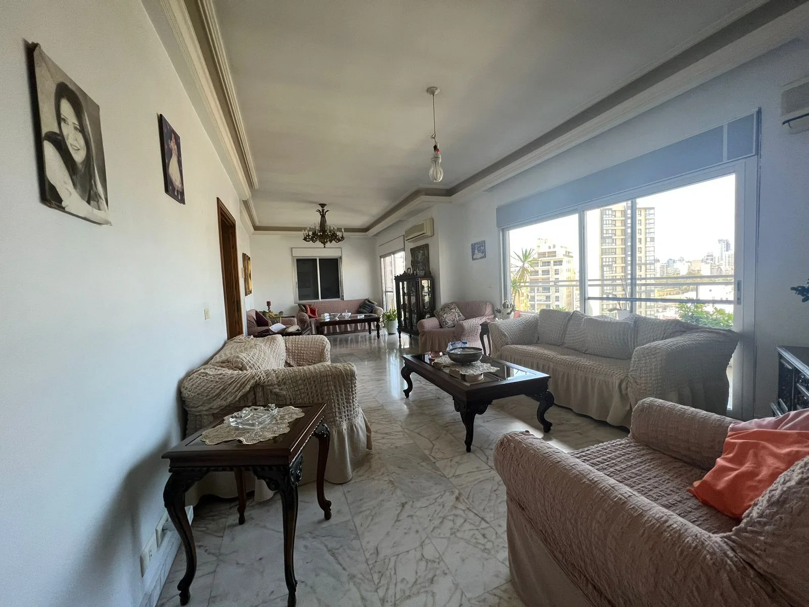 Apartment for Sale in Badaro, Beirut, Lebanon — الصورة 2