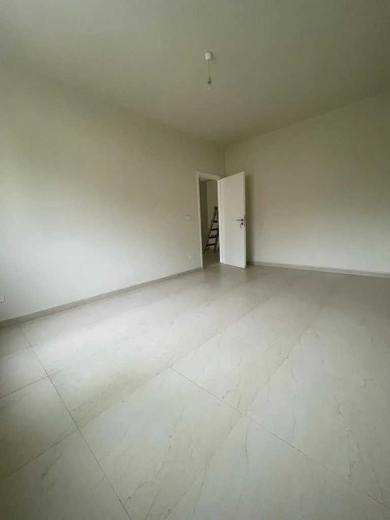 Office for Sale in Fatqa — الصورة 3