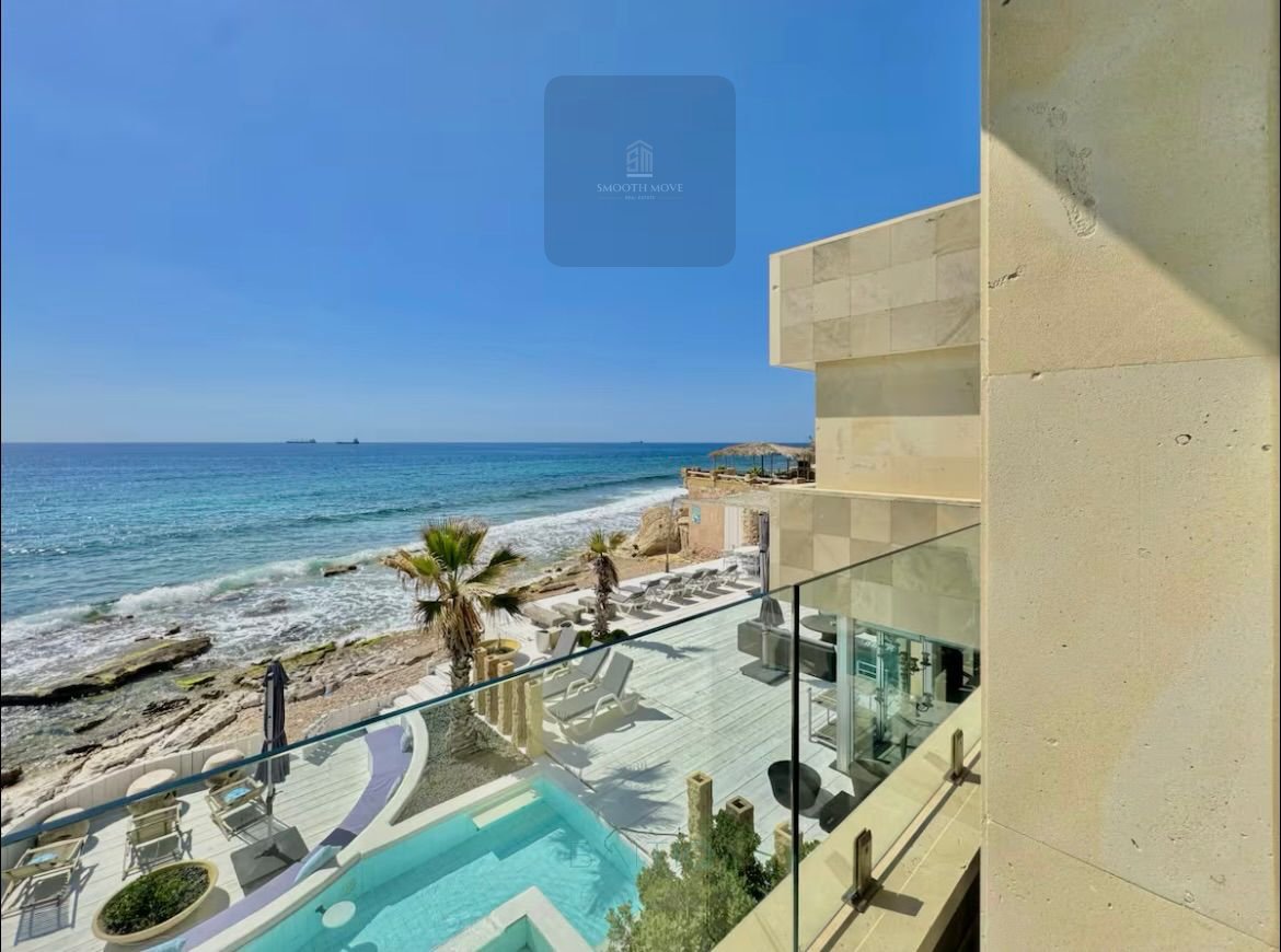 Luxurious Five Bedroom Beachfront Villa for Sale in Batroun Kfarabeda — الصورة 5