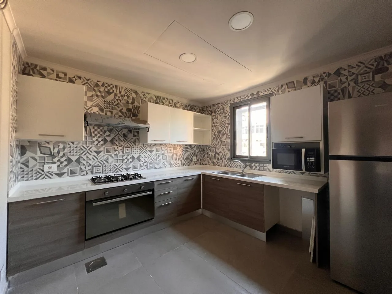 Apartment for Rent in Charles Malek Achrafieh, Lebanon — الصورة 5