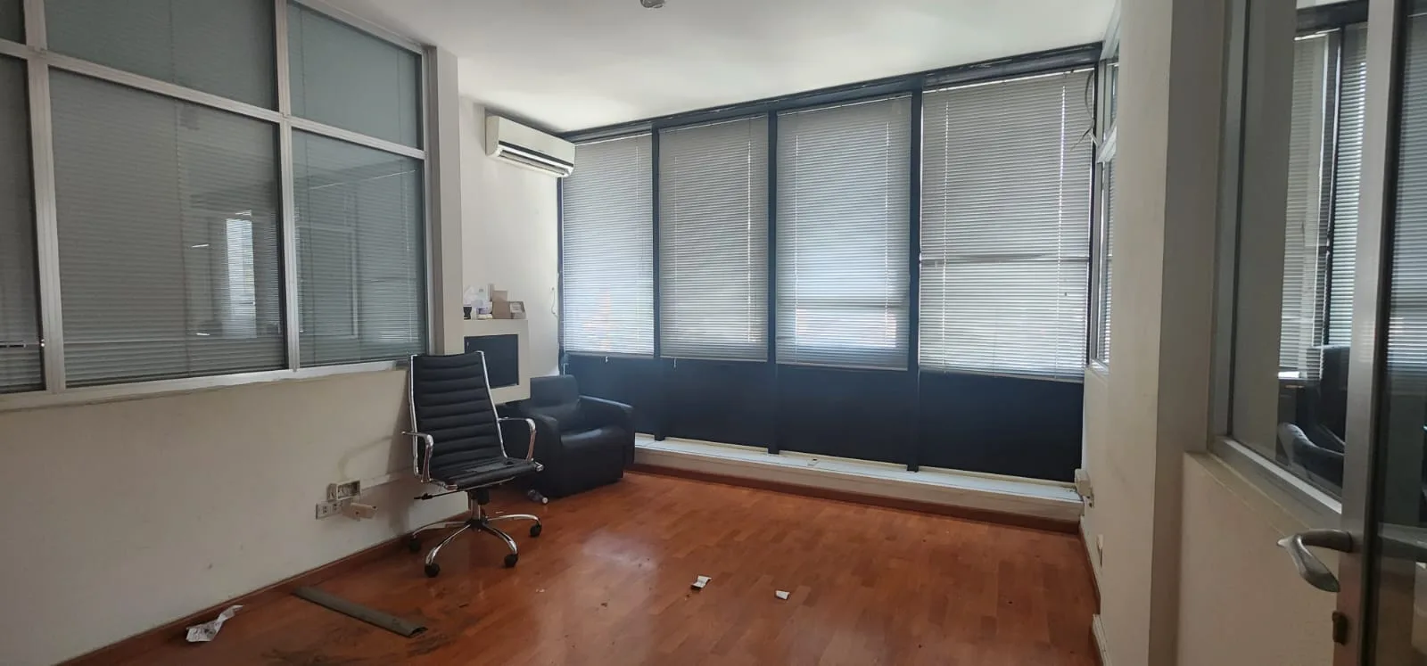 Office for rent in Jisr El Bacha — الصورة 4