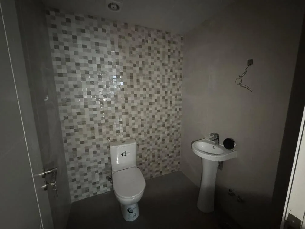 Apartment for Sale in Ain el remmeneh, baabda — الصورة 6