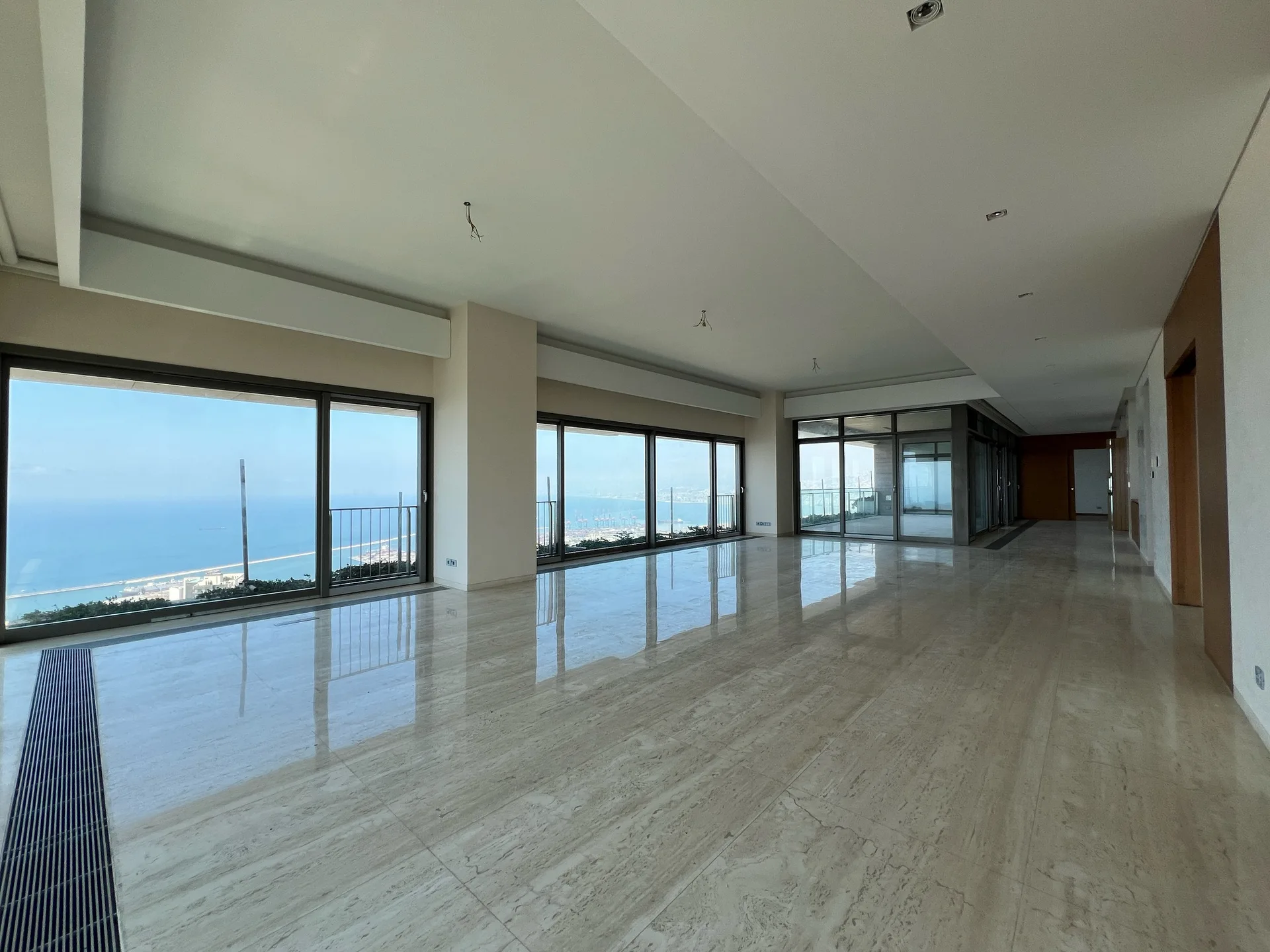 Apartment for Sale in Achrafieh — الصورة 3