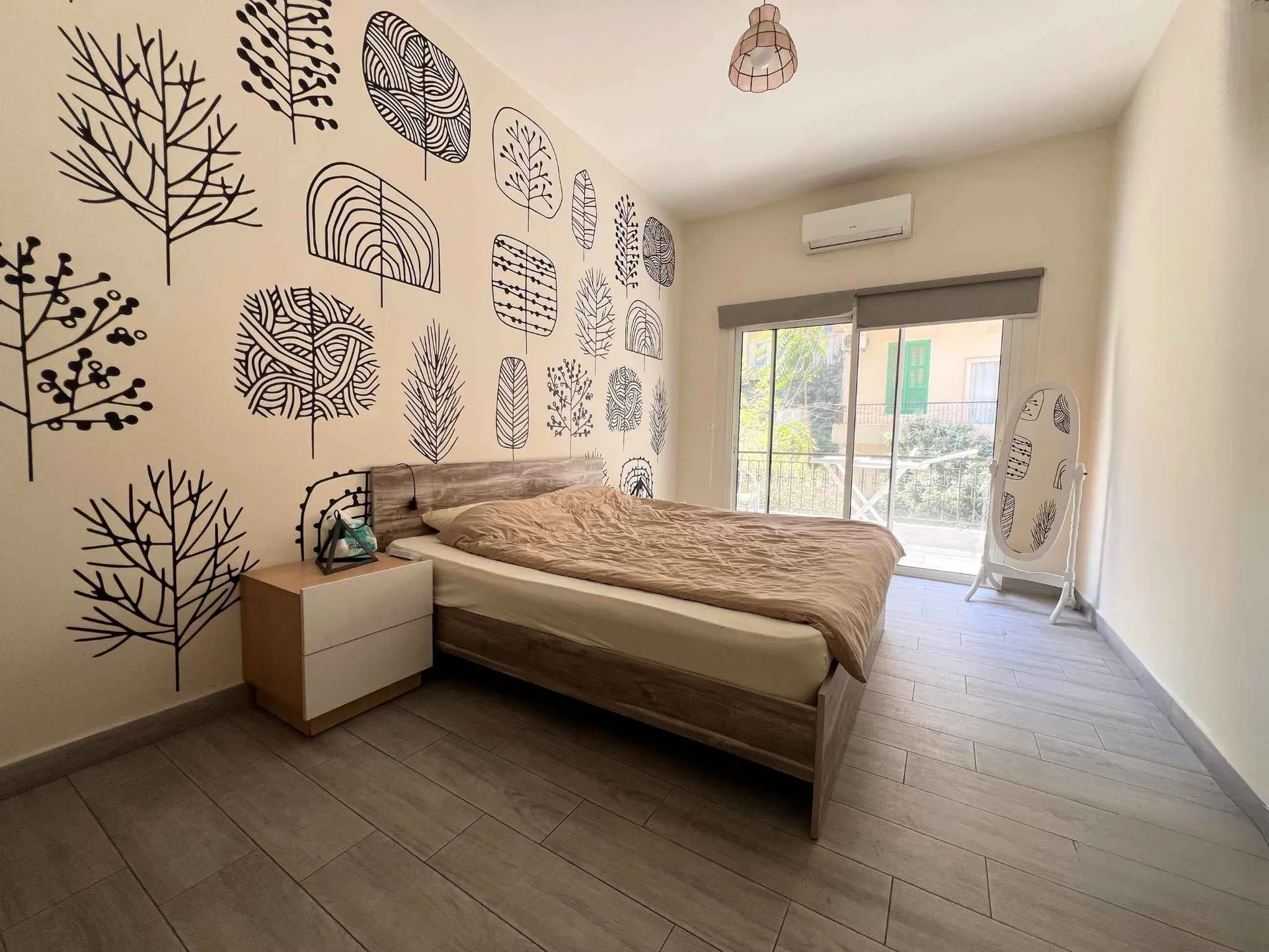 Apartment for Sale in Mar Mikhael, Beirut, Lebanon — الصورة 7