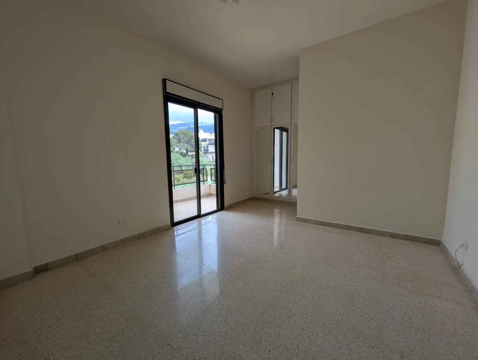 Apartment for Sale in Bsaba — الصورة 3