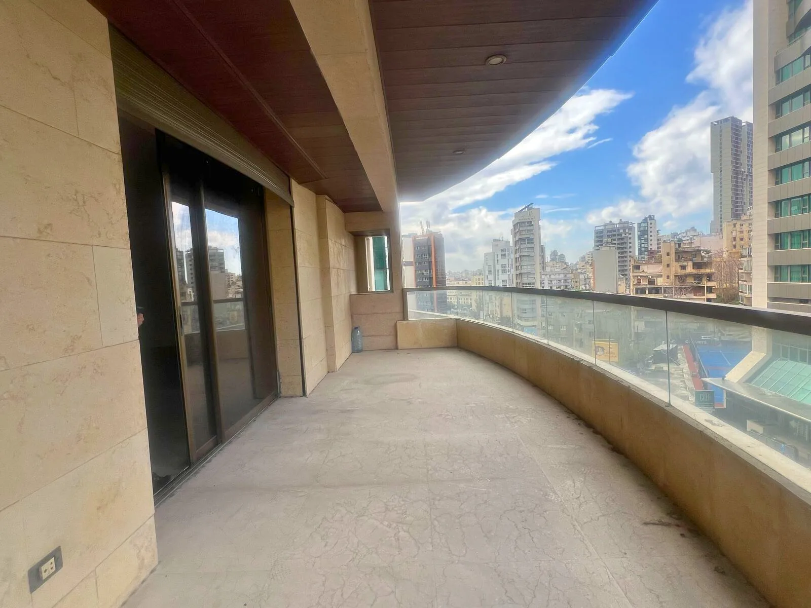 Apartment for Sale in Sioufi — الصورة 2