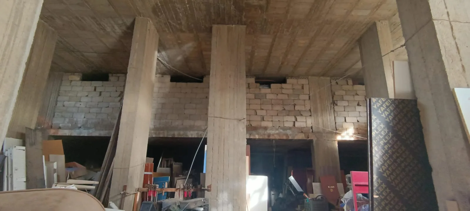 Warehouse for sale in Jeita