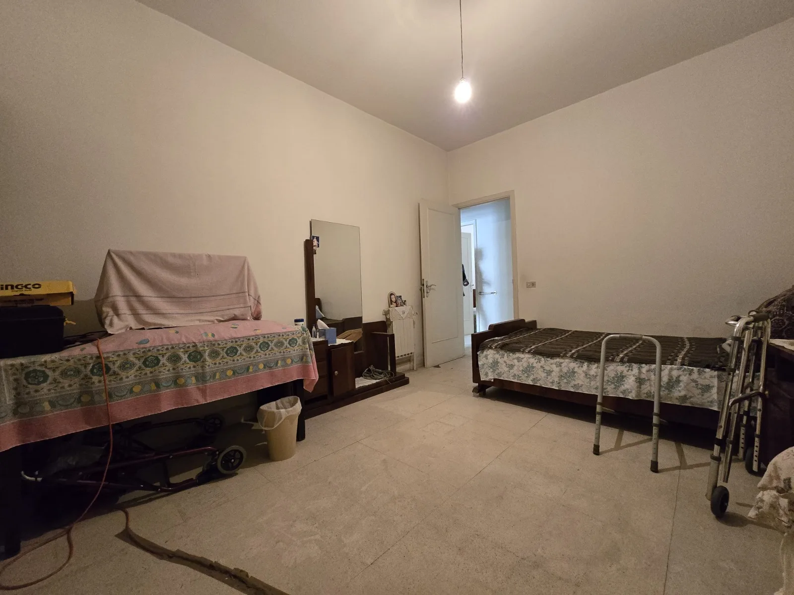 Apartment for Sale in Syoufi, Beirut, Lebanon — الصورة 9