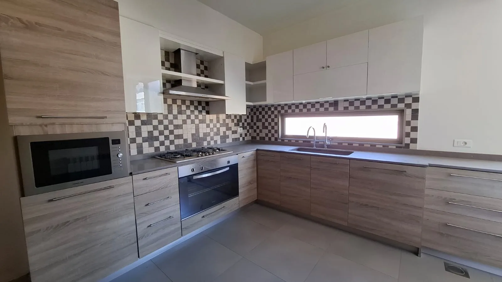 Apartment for Sale in Habboub — الصورة 4