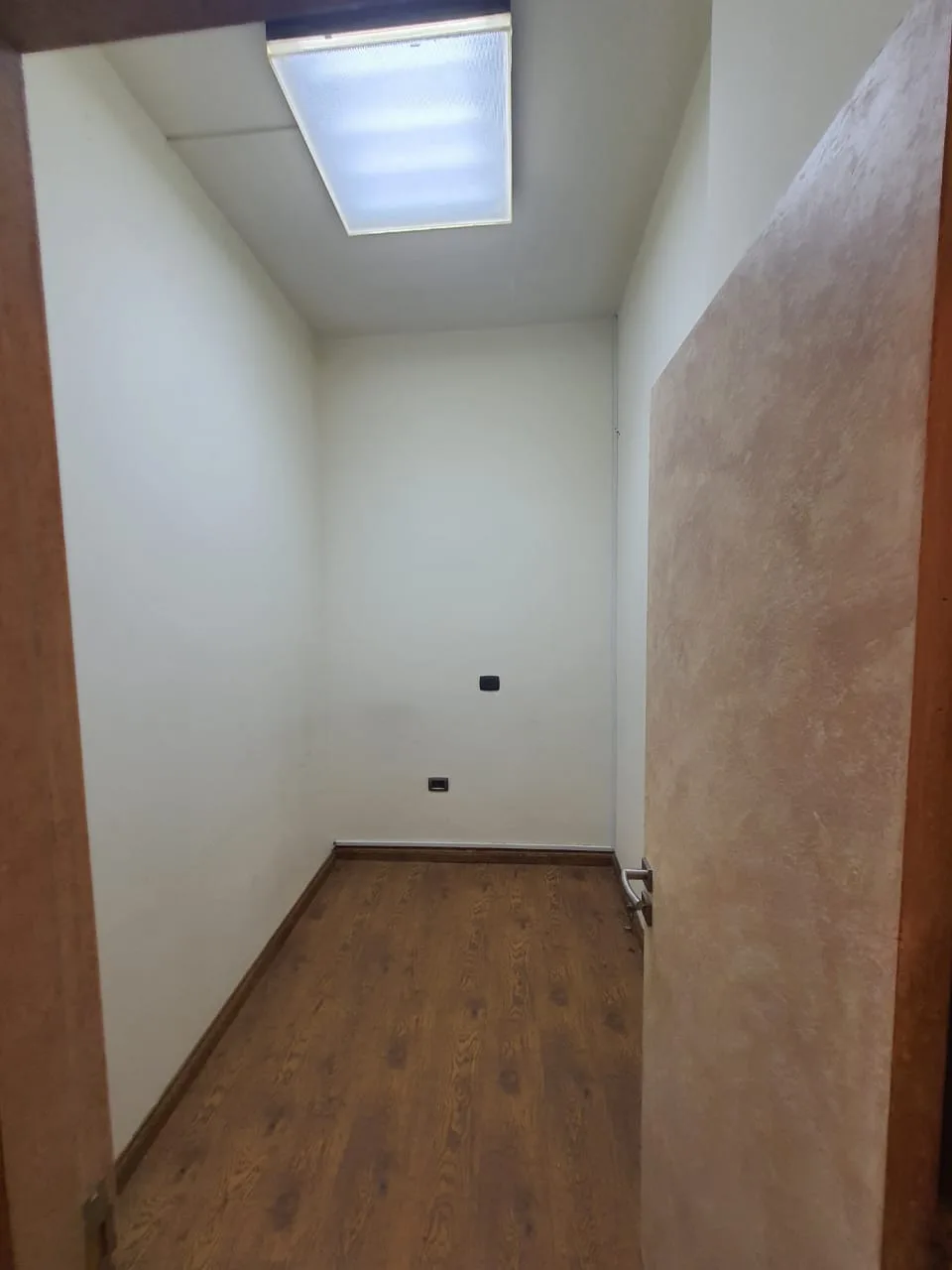 Office for sale in Mansourieh — الصورة 6