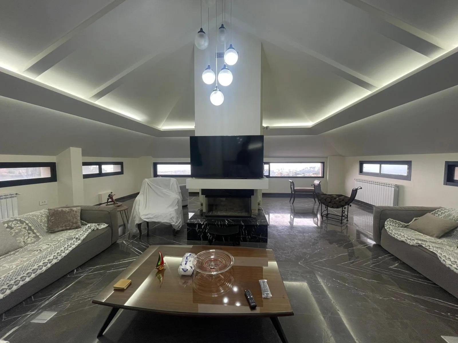 Villa for Sale in Aley — الصورة 8
