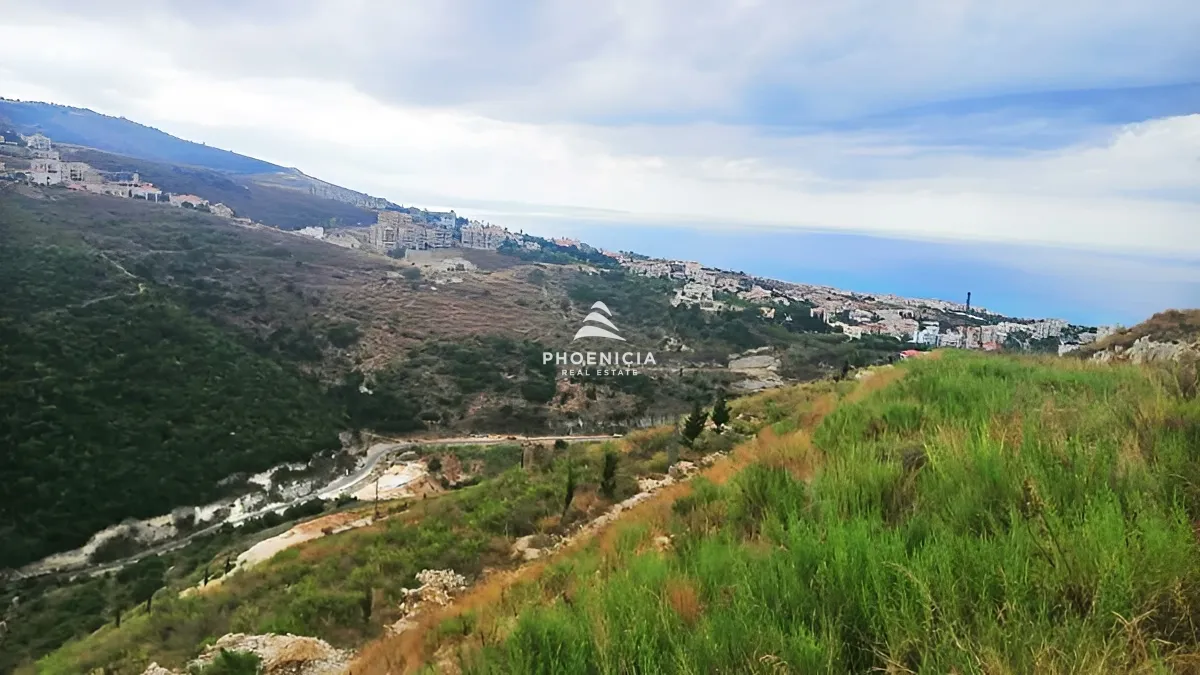 Land for Sale in Edde — الصورة 4