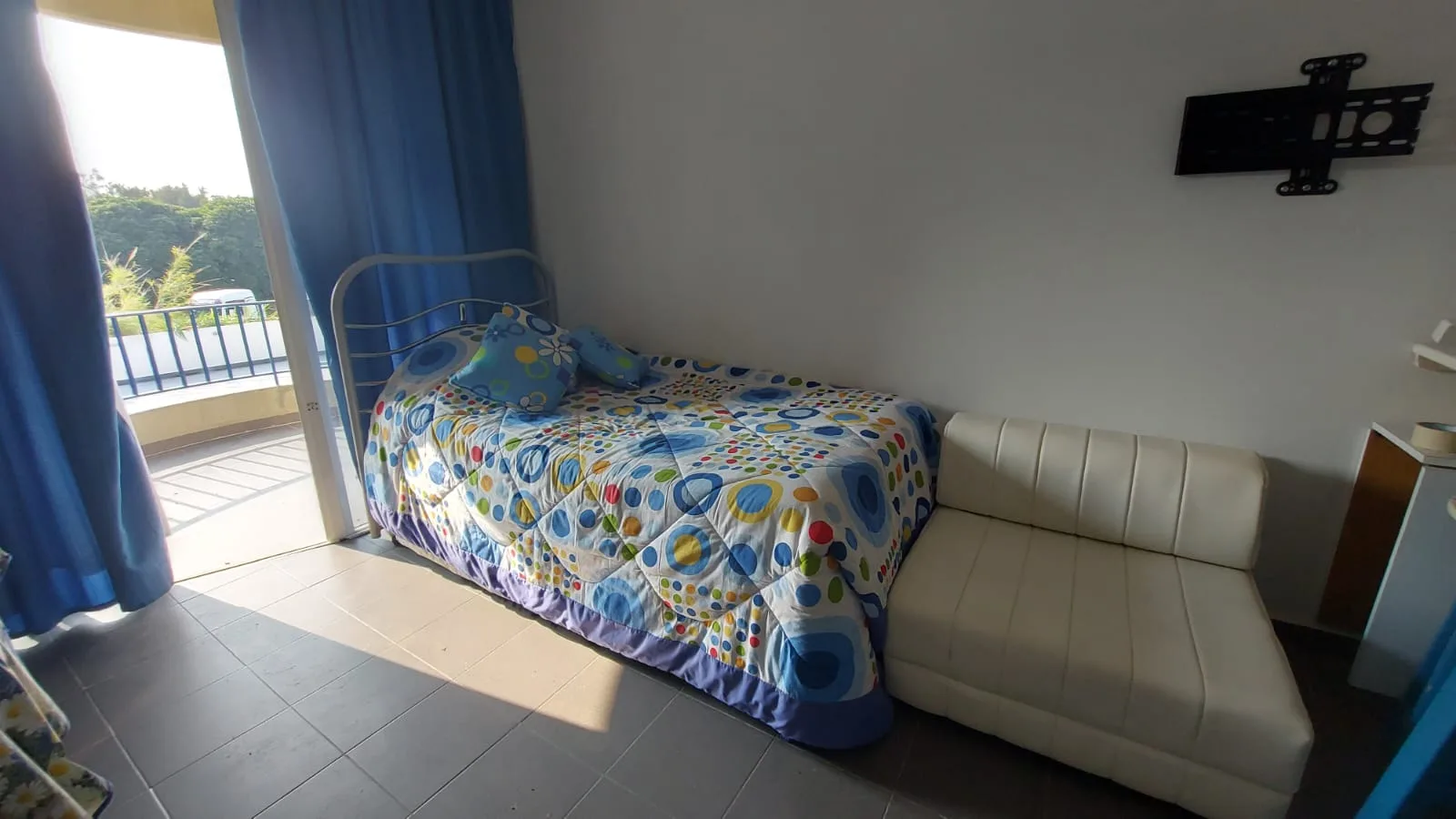 Chalet for rent in Halat — الصورة 3