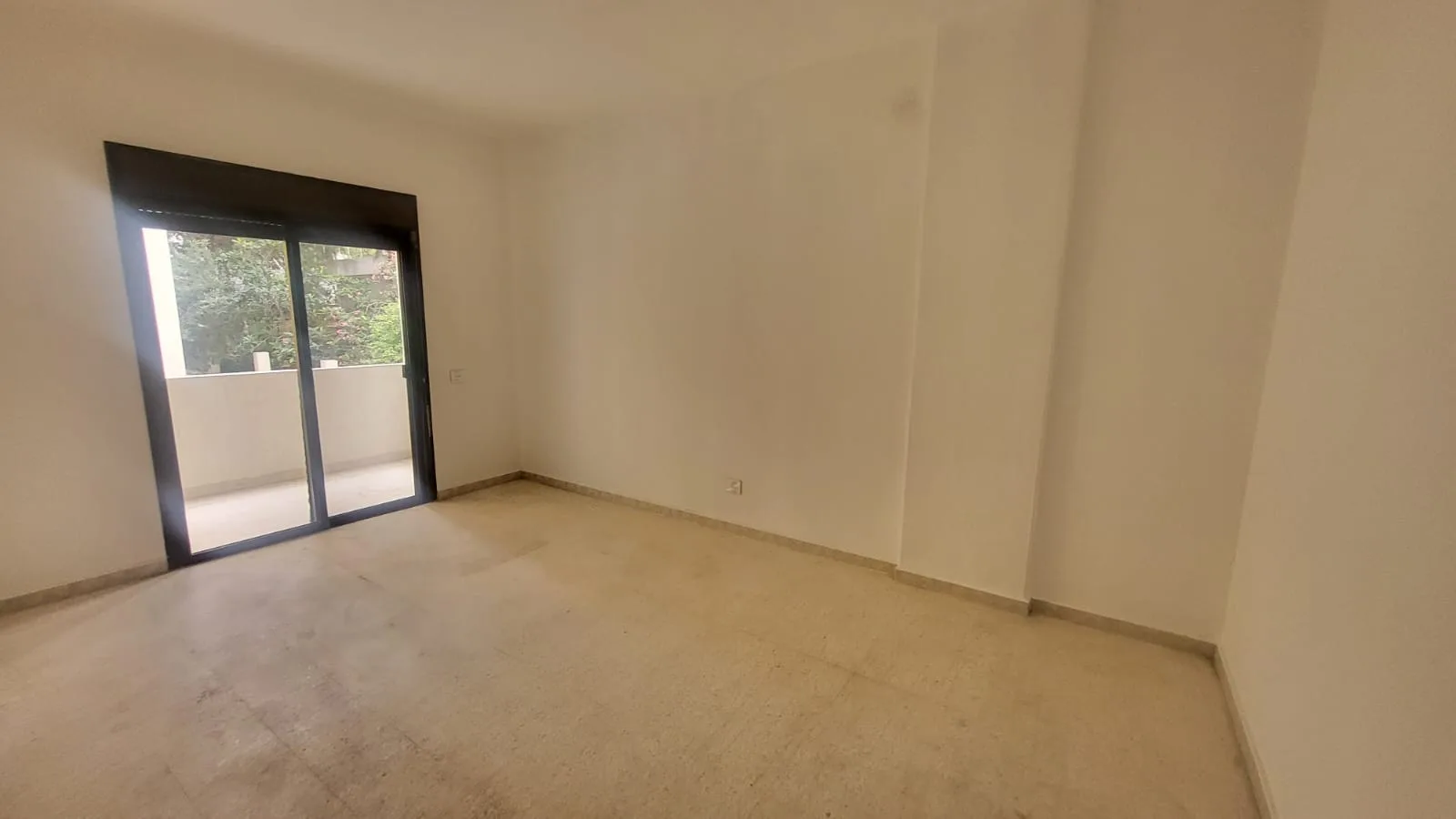 Apartment for rent in Zouk Mosbeh, Lebanon — الصورة 4