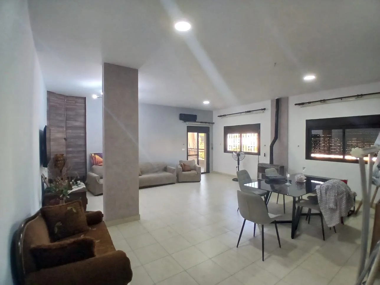 Apartment for Sale in Aaoukar, Lebanon — الصورة 2