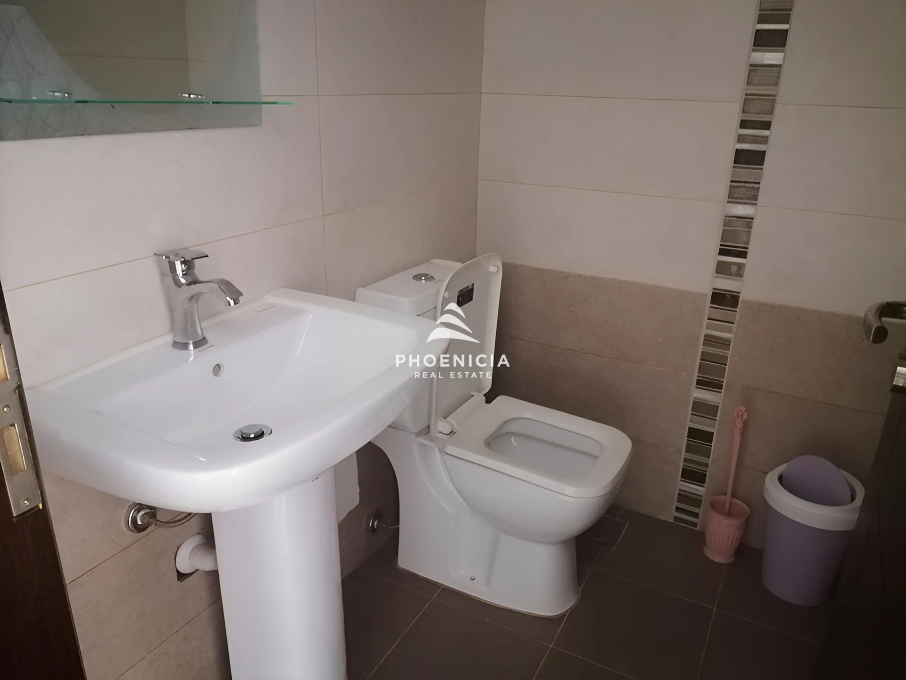 Apartment for Sale in Blat — الصورة 2