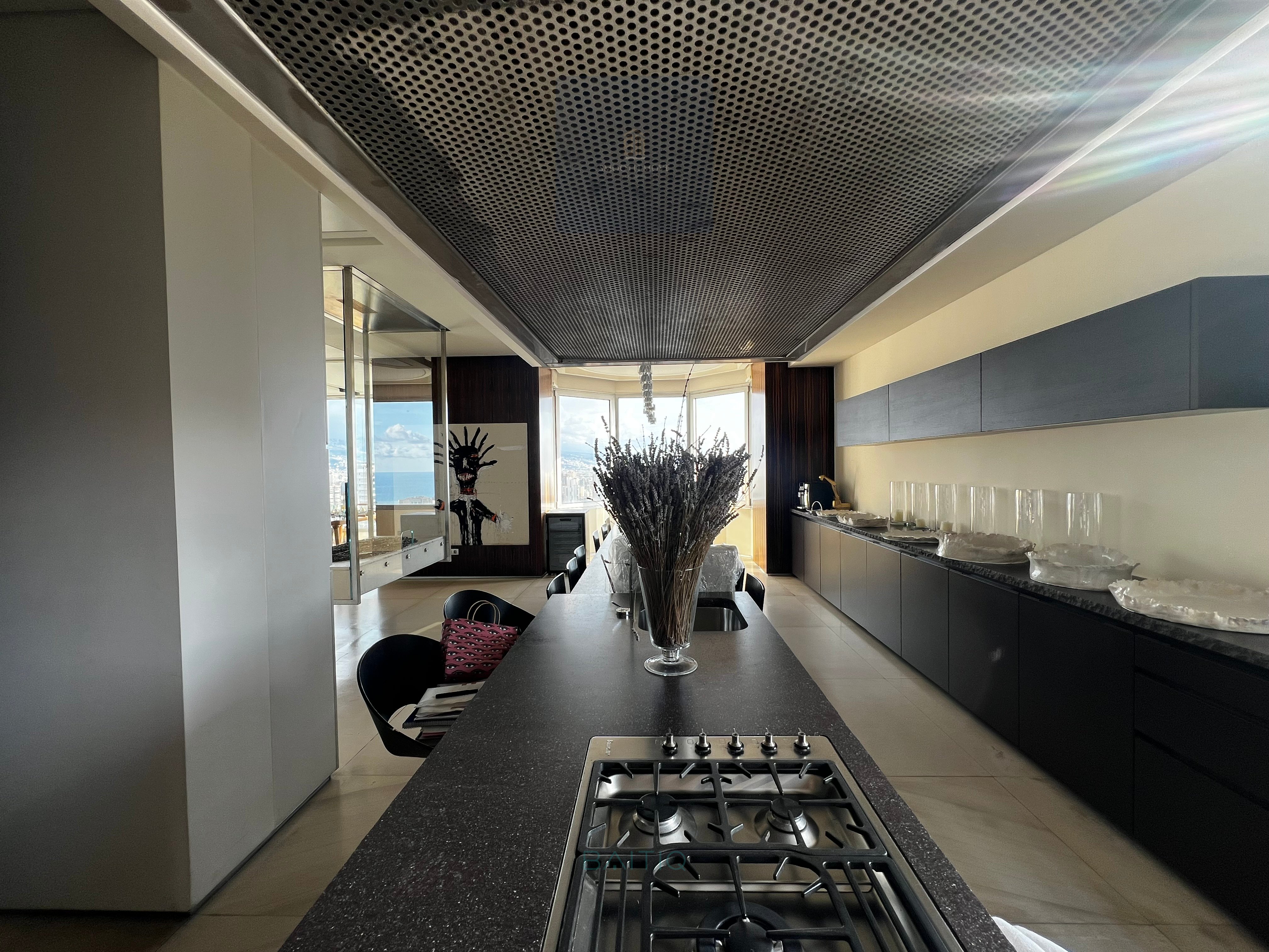 Gorgeous and Spacious Apartment for Sale in Tallet El Khayat — الصورة 8