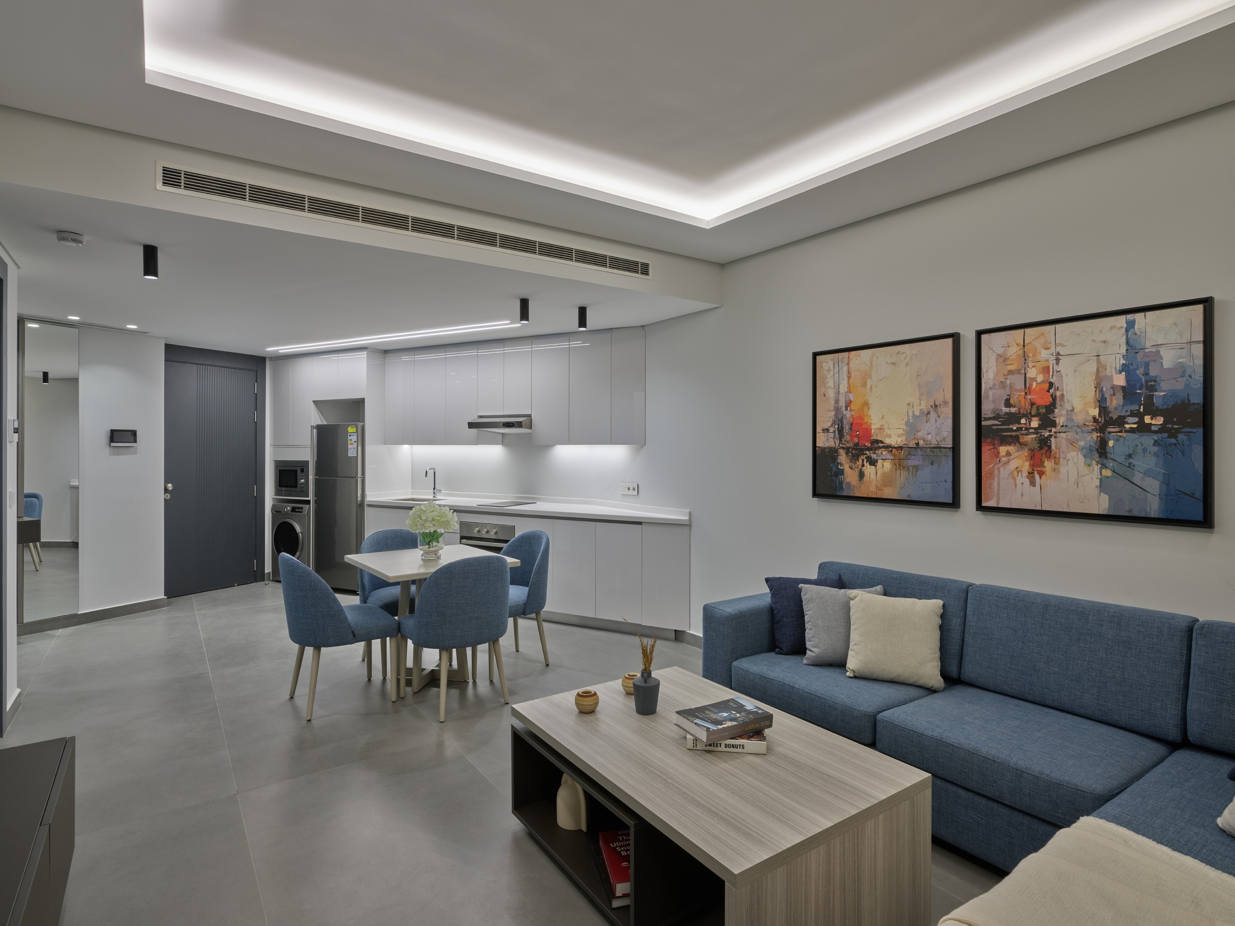 Furnished 1-Bedroom Apartment for Rent in Achrafieh (Apt 703) — الصورة 1