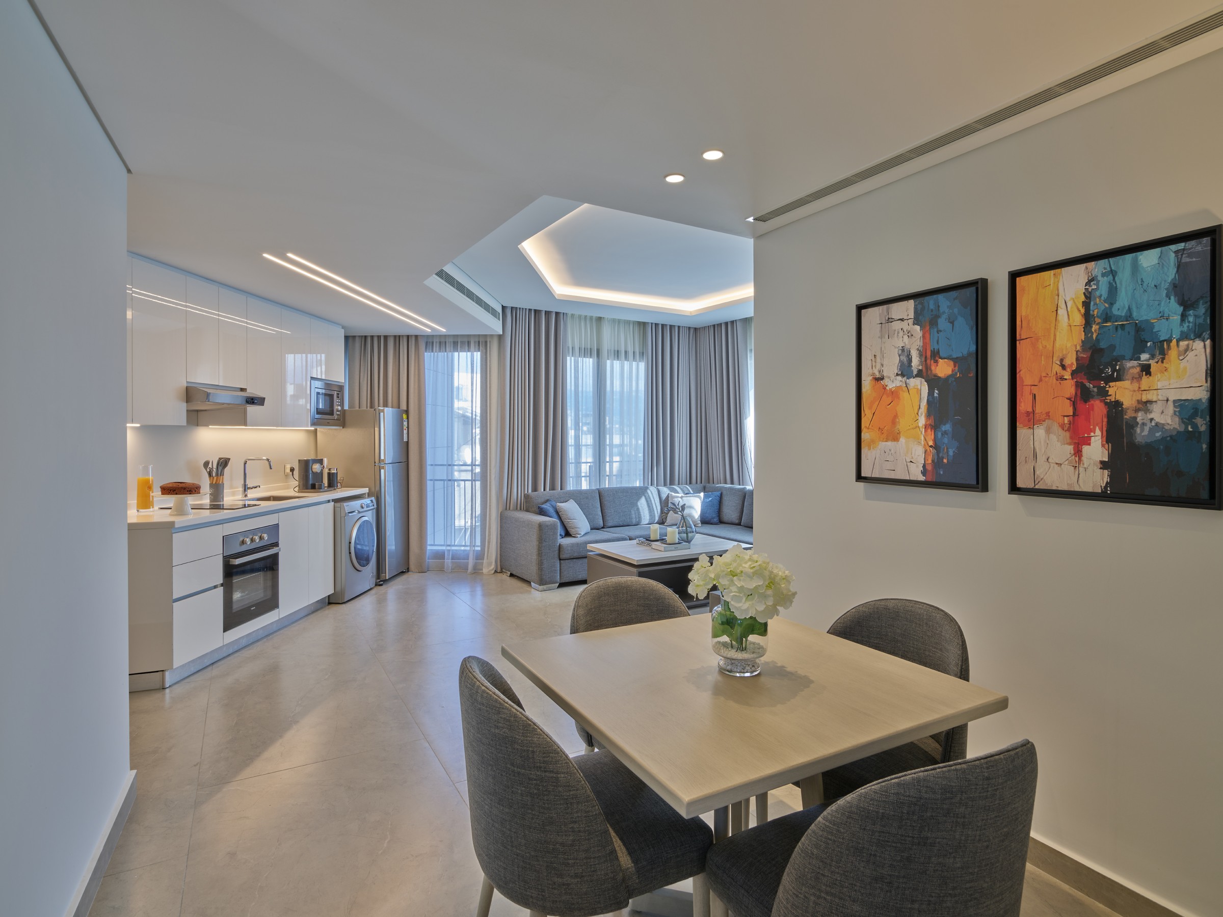 Furnished 1-Bedroom Apartment for Rent in Achrafieh (Apt 704) — الصورة 1