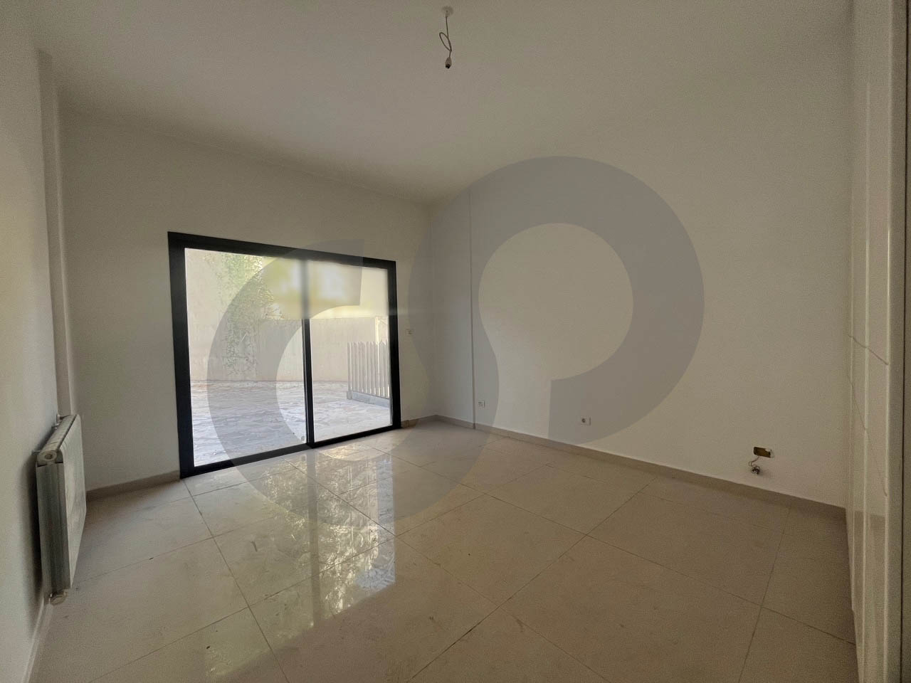 Spacious 4-Bedroom Apartment with Terrace in Horsh tabet — الصورة 3