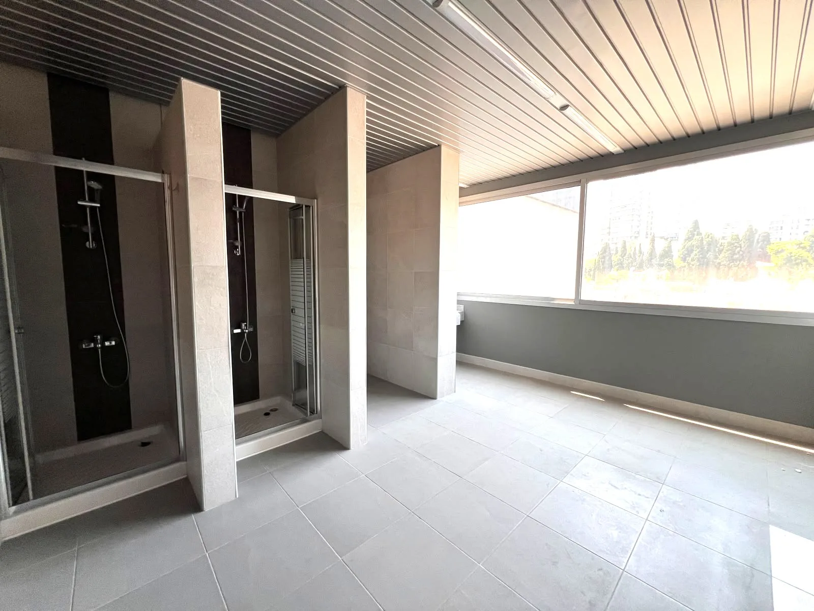 Office for rent in Gemmayzeh — الصورة 10